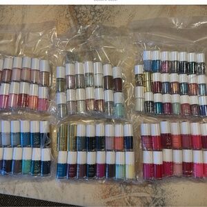 98 Olive and June Quick Dry Polishes - LIKE NEW